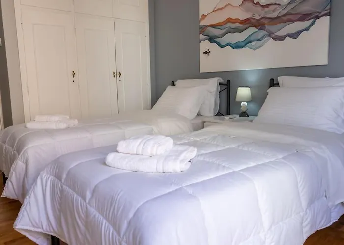 Quiet And Cozy Apartment Next To Acropolis